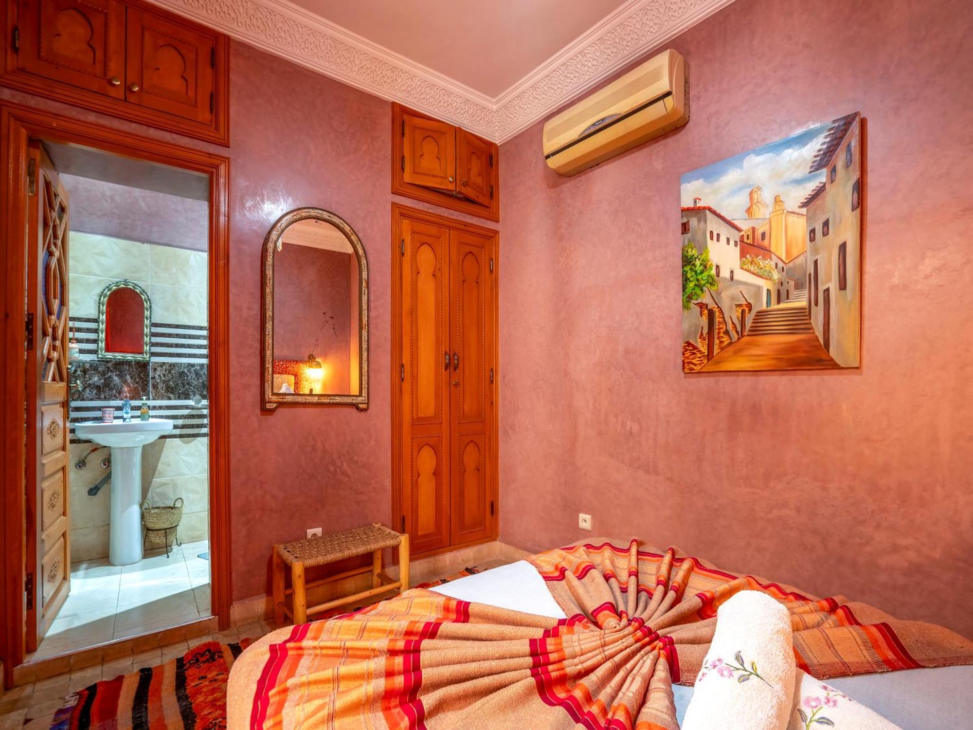 Riad Majdoulina Chez Jiji มาร์ราเกช ภายนอก รูปภาพ