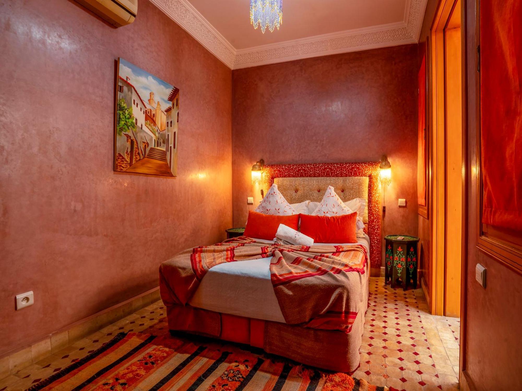 Riad Majdoulina Chez Jiji มาร์ราเกช ภายนอก รูปภาพ